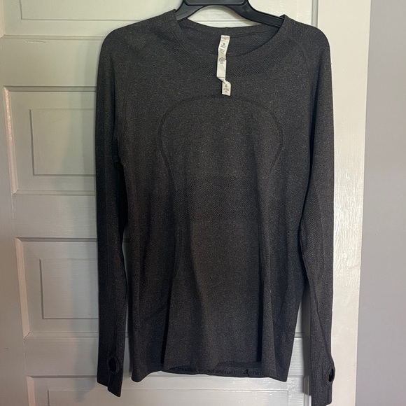 Lululemon Athletica Charcoal Knit Swiftly Top - Picture 1 of 6